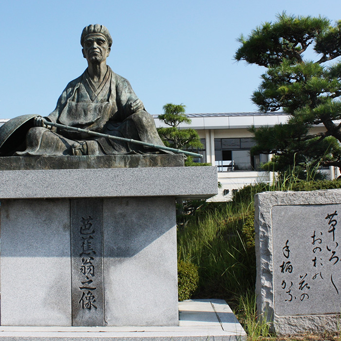 芭蕉座像